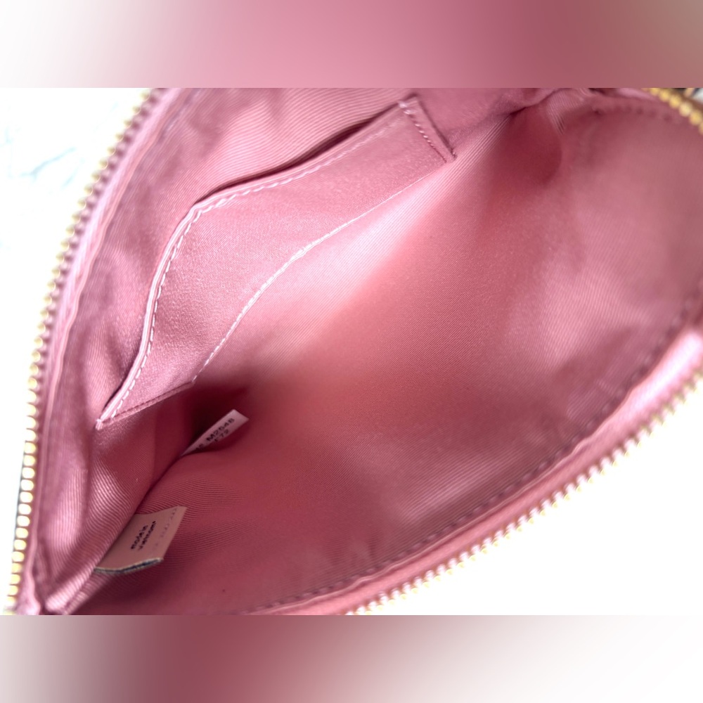 New LIMITED EDITION Coach Corner Zip Wristlet Powder Pink - Picture 9 of 10